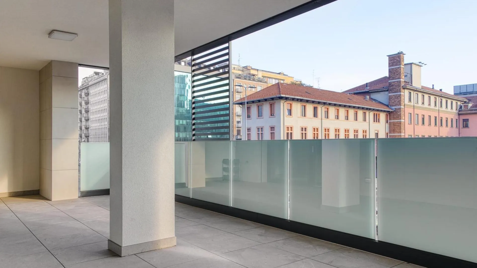 Green Suites In Financial District 4 Pax Milano