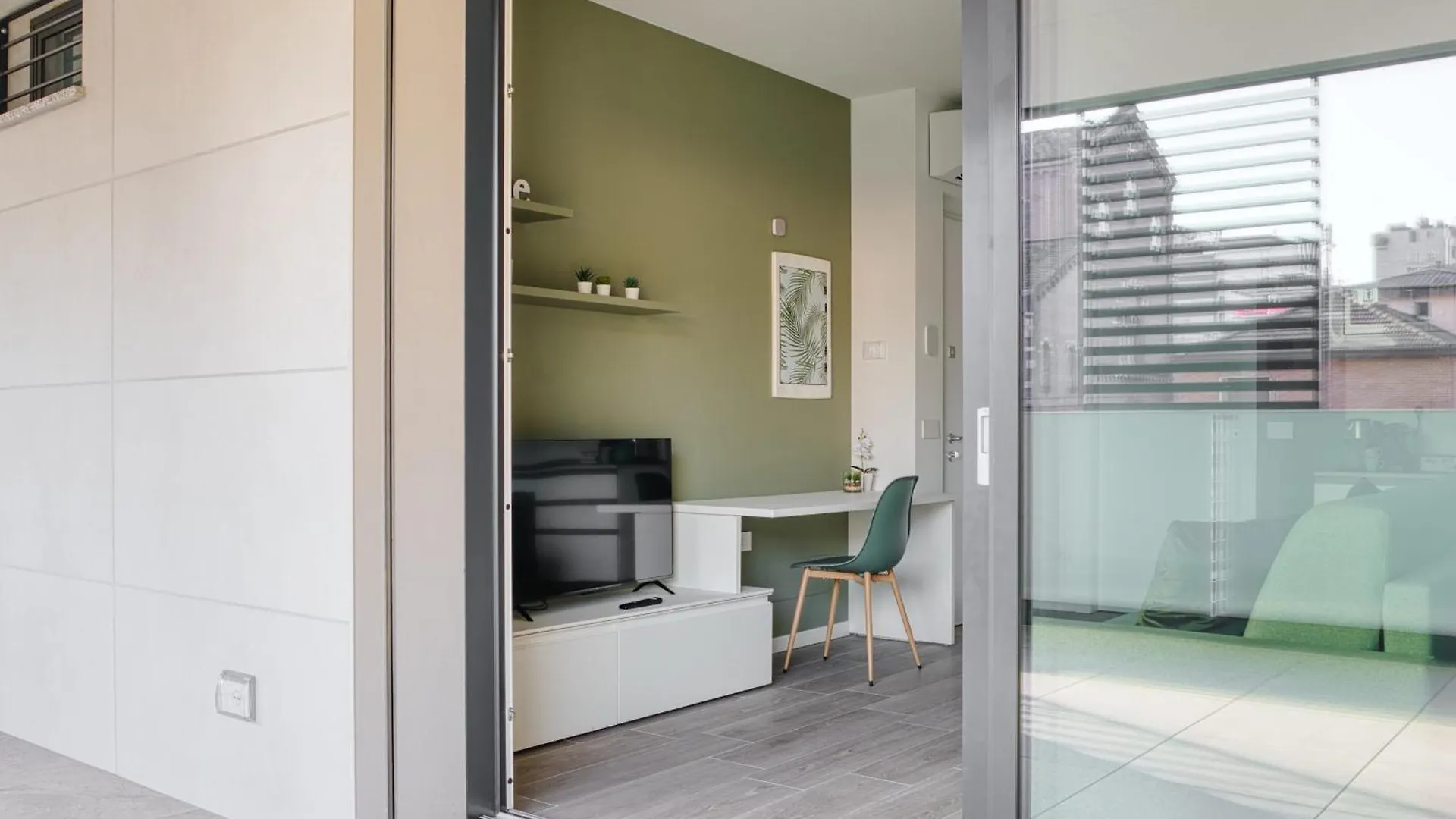Green Suites In Financial District 4 Pax Μιλάνο 0*,